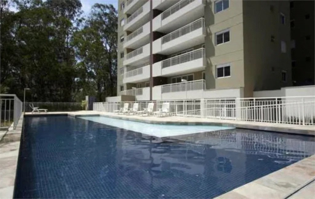 Apartamento à venda com 3 quartos, sendo 1 suíte,  em Vila Andrade, São Paulo, SP