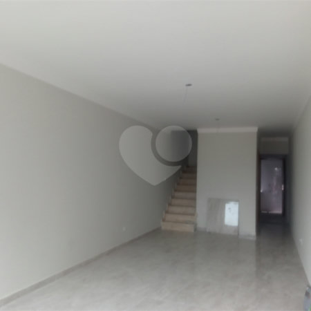 Sobrado à venda com 3 quartos, sendo 1 suíte, em Vila Mazzei, São Paulo, SP