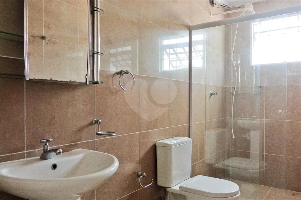 Casa para alugar com 211m², 3 quartos Sem Vaga -Vila Boaçava - São Paulo