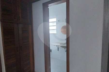 Casa à venda com 4 quartos, sendo 1 suíte, em Campo Grande, Rio de Janeiro, RJ