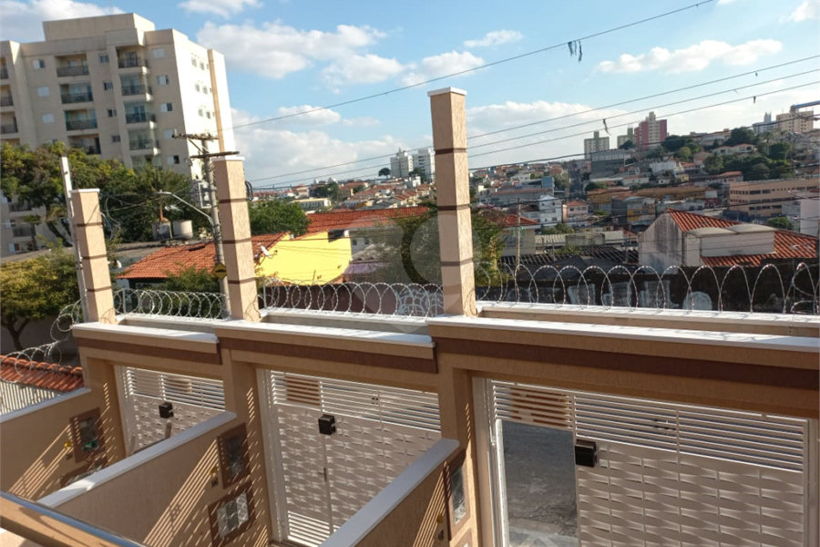 Sobrado à venda ou para alugar com 3 suítes em Vila Pedra Branca, São Paulo, SP