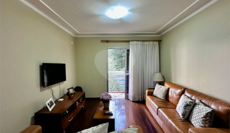 Apartamento à venda com 3 quartos, sendo 1 suíte,  em Vila Sofia, São Paulo, SP
