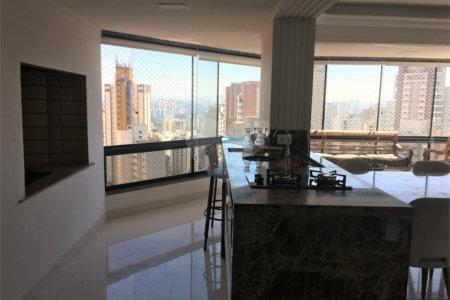 Apartamento à venda com 3 suítes em Vila Suzana, São Paulo, SP
