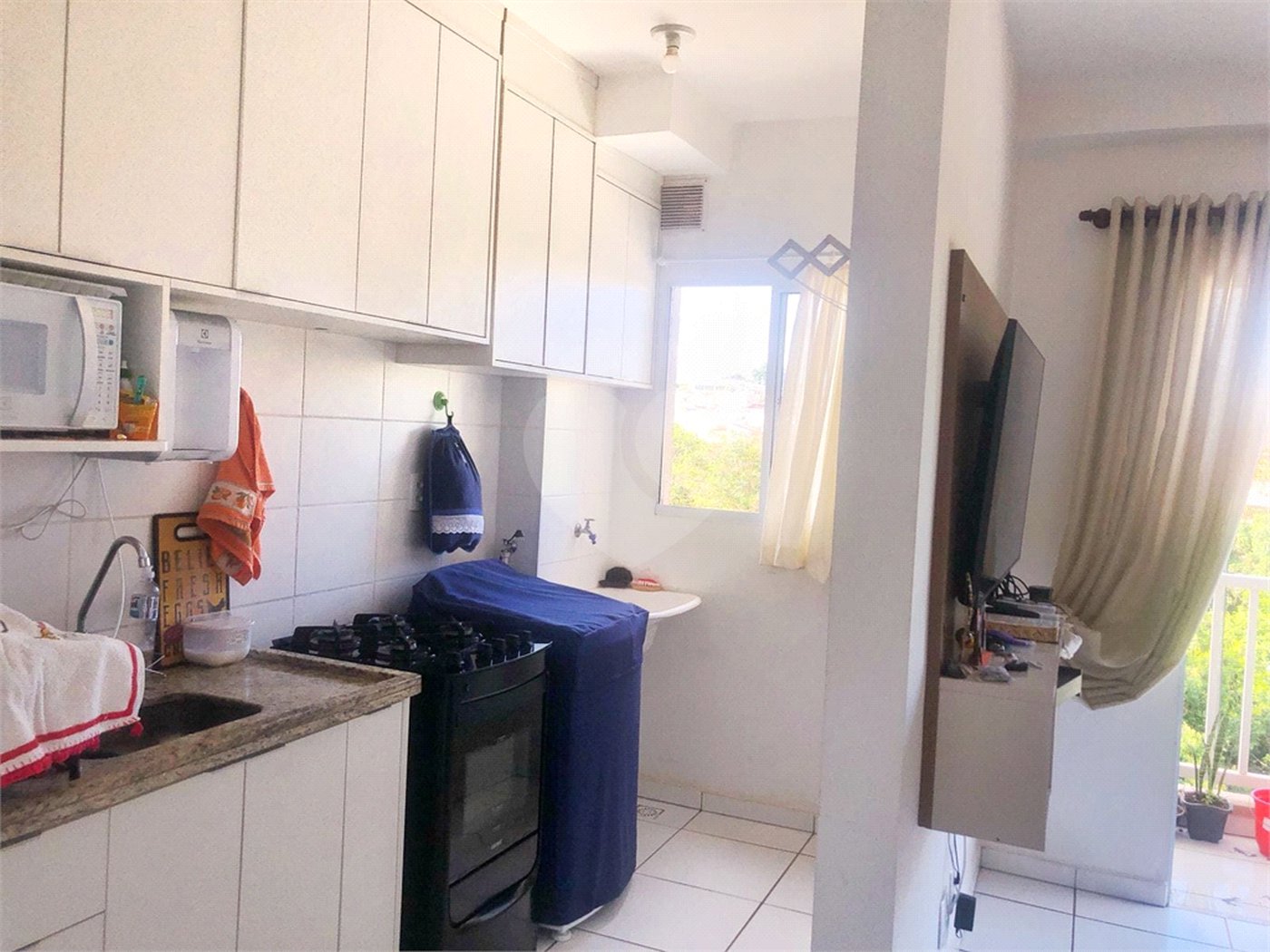 Apartamento à venda no condomínio Parque das Acácias.