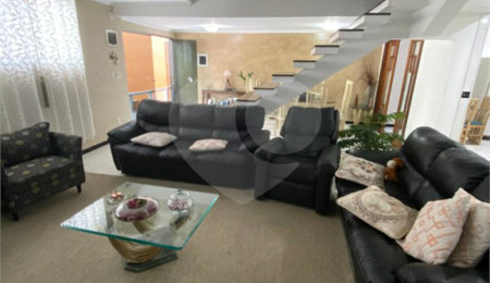 Casa à venda ou para alugar com 4 quartos, sendo 2 suítes,  em Vila Rosália, Guarulhos, SP