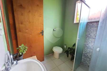 Chácara à venda com 3 quartos, sendo 2 suítes,  em Estância San Remo, Atibaia, SP