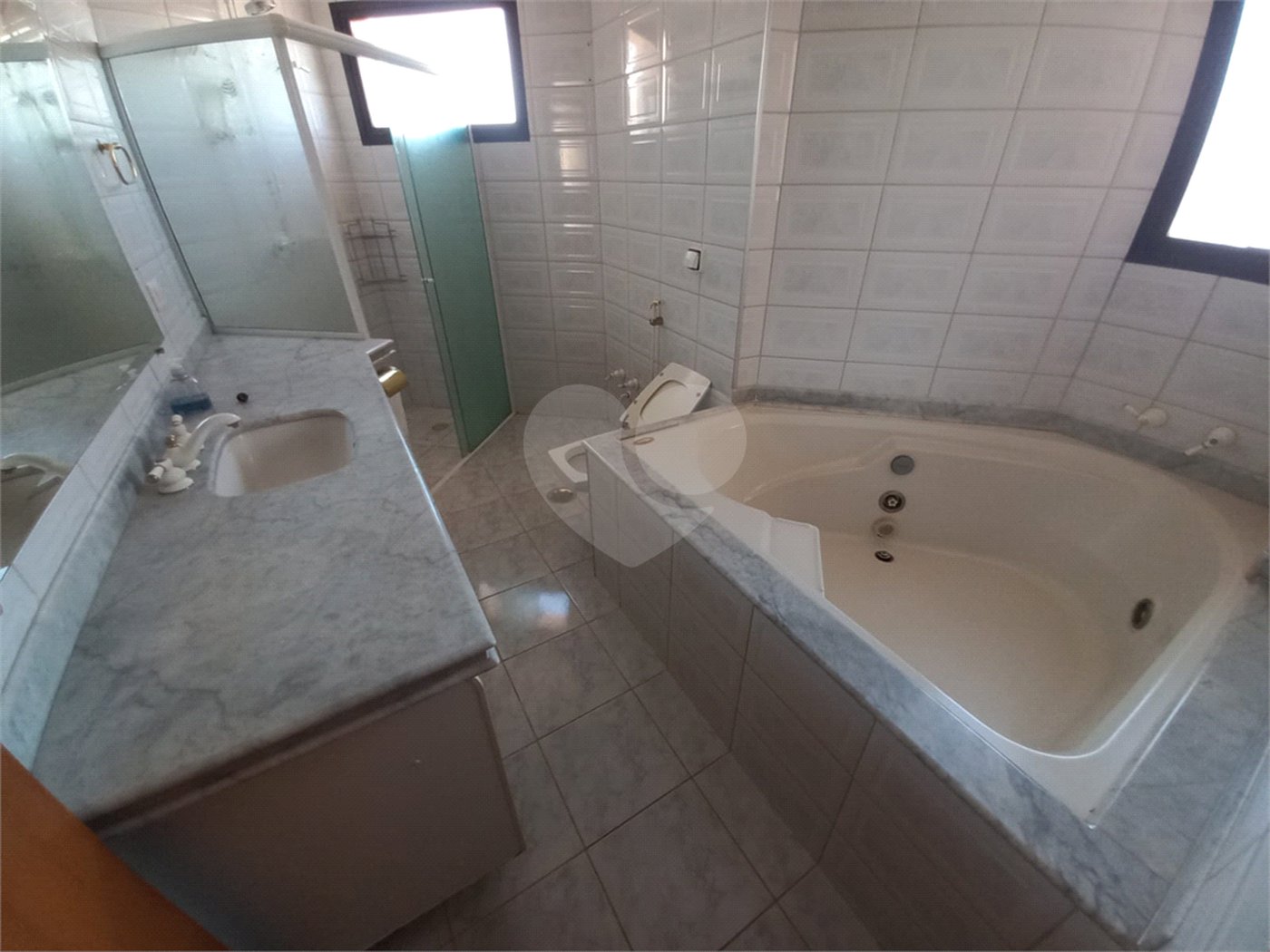 Duplex no Edifício Acapulco.