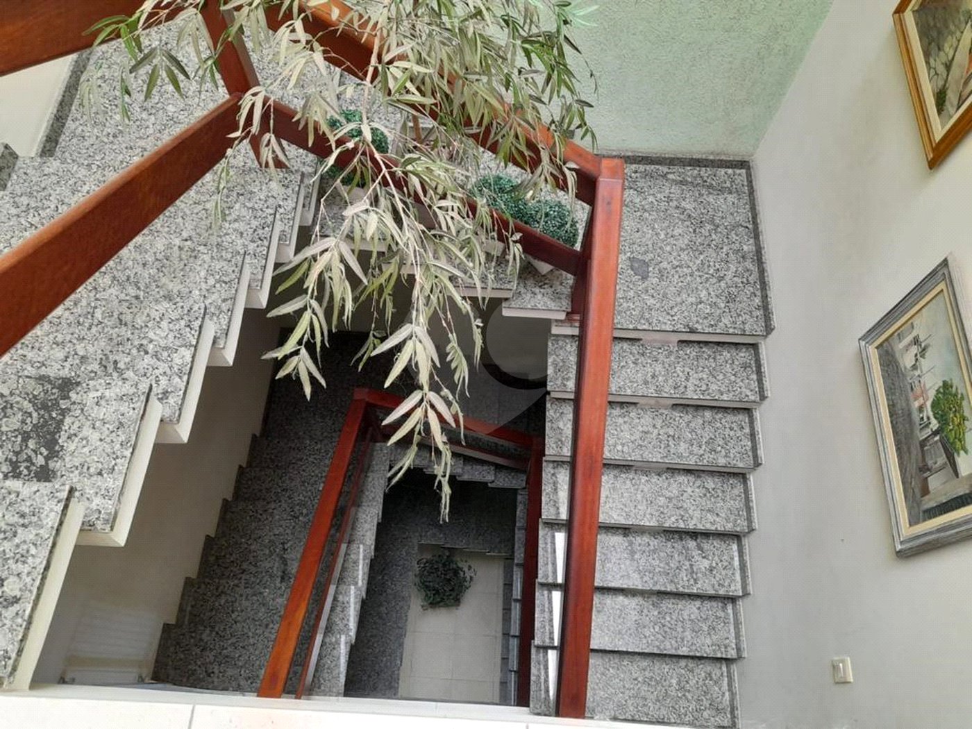 Sobrado à venda com 4 suítes em Tremembé, São Paulo, SP
