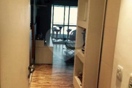 Apartamento à venda com 2 suítes em Real Parque, São Paulo, SP