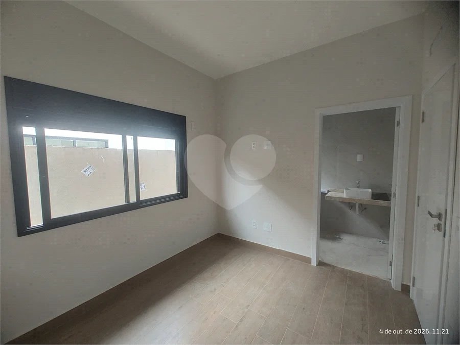 Casa exclusiva em Atibaia de alto padrão com 3 suítes, piscina, espaço gourmet, condomínio fechado, aceita financiamento