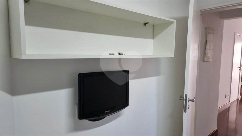 Apartamento à venda com 3 quartos, sendo 1 suíte,  em Alto da Boa Vista, São Paulo, SP