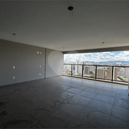 Apartamento à venda com 3 suítes em Vila Romana, São Paulo, SP