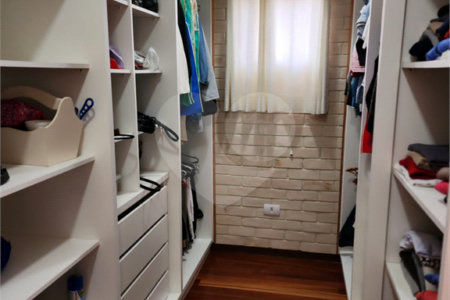 Casa à venda com 4 suítes no condomínio Pedra Grande, Atibaia - SP