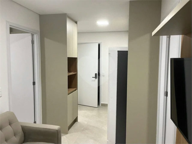 Apartamento para alugar com 2 quartos em Santo Amaro, São Paulo, SP