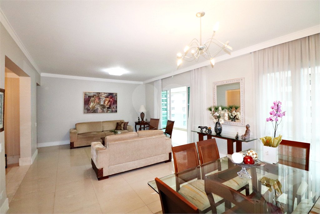 Apartamento à venda com 4 suítes em Santana, São Paulo, SP