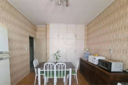Casa à venda com 4 quartos, sendo 1 suíte,  em Jardim Trussardi, São Paulo, SP