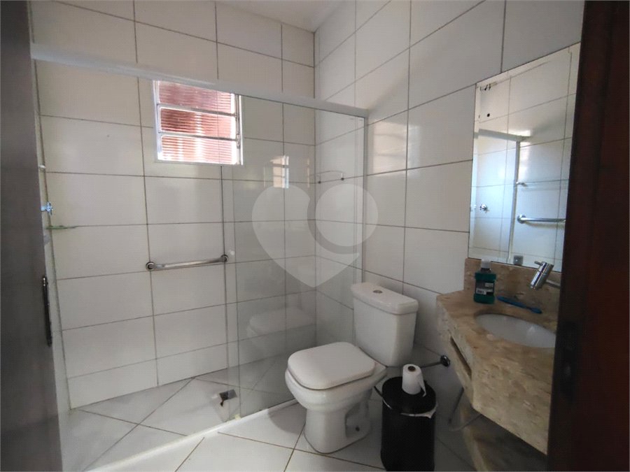 Casa Térrea à venda com 4 quartos, sendo 1 suíte, em Vila Mazzei, Itapetininga, SP