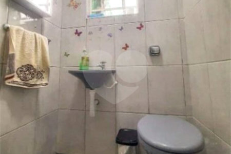 Sobrado à venda com 5 quartos, sendo 1 suíte, em Jardim Sabará, São Paulo, SP