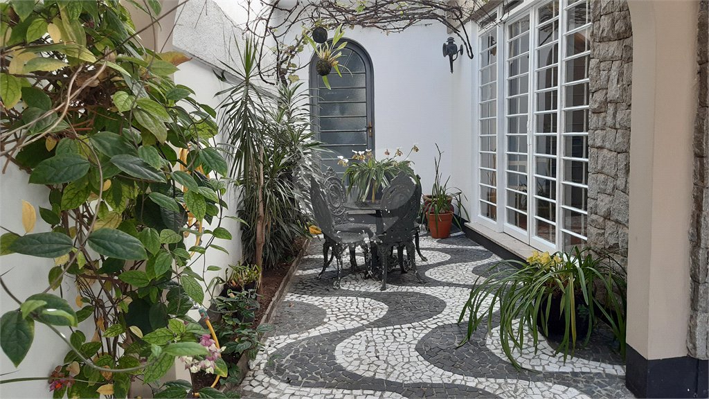 Sobrado à venda com 4 quartos, sendo 1 suíte,  em Planalto Paulista, São Paulo, SP