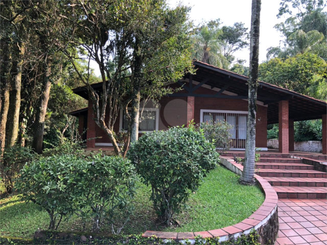 Casa à venda com 3 quartos, sendo 1 suíte,  em Serra da Cantareira, Mairiporã, SP