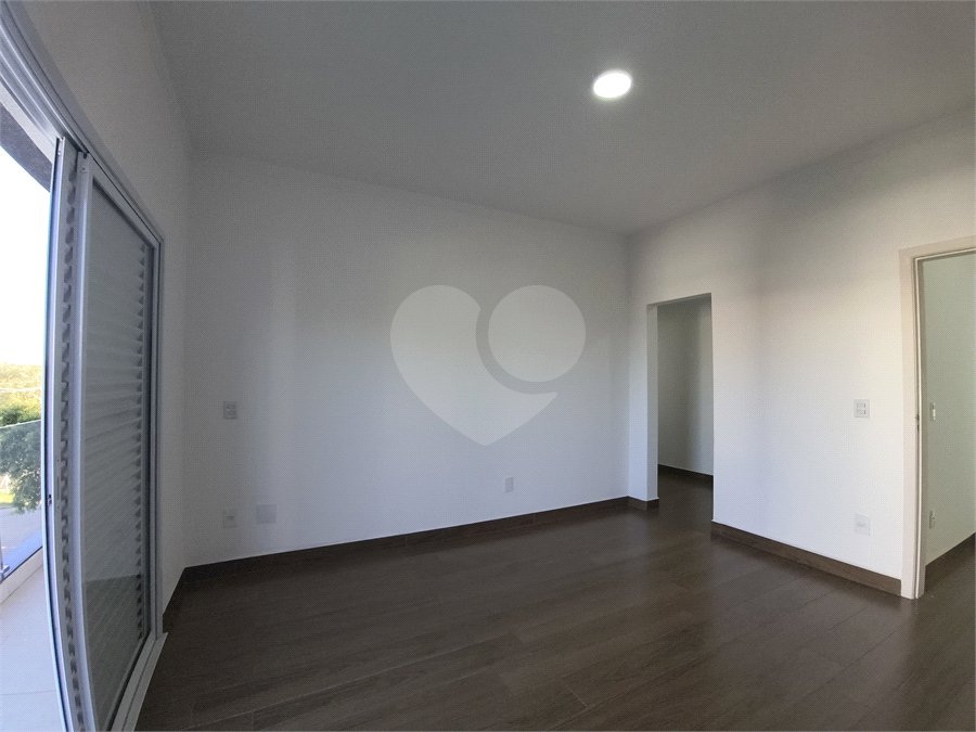 Casa à venda com 3 suítes no condomínio Terras de São Francisco, Sorocaba - SP