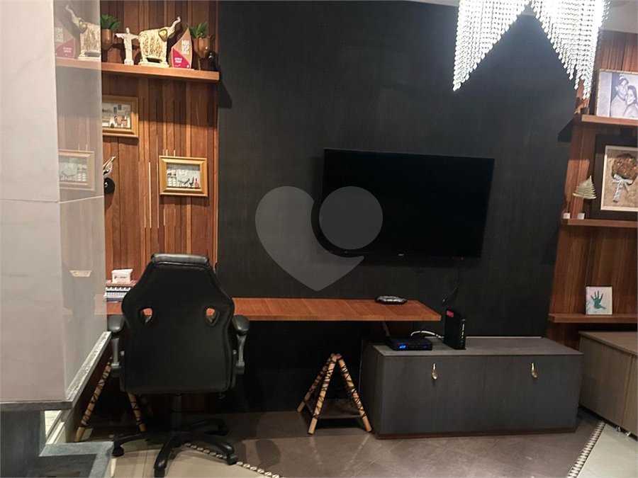 Casa à venda com 3 quartos, sendo 1 suíte, no condomínio Ibiti Royal Park, Sorocaba - SP