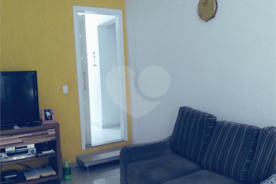 Casa à venda com 3 quartos, sendo 1 suíte, em Santana, São Paulo, SP