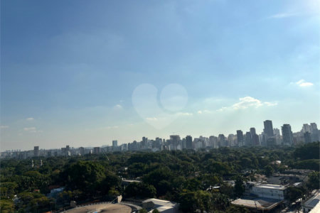 Apartamento à venda com 3 quartos, sendo 1 suíte, em Cerqueira César, São Paulo, SP