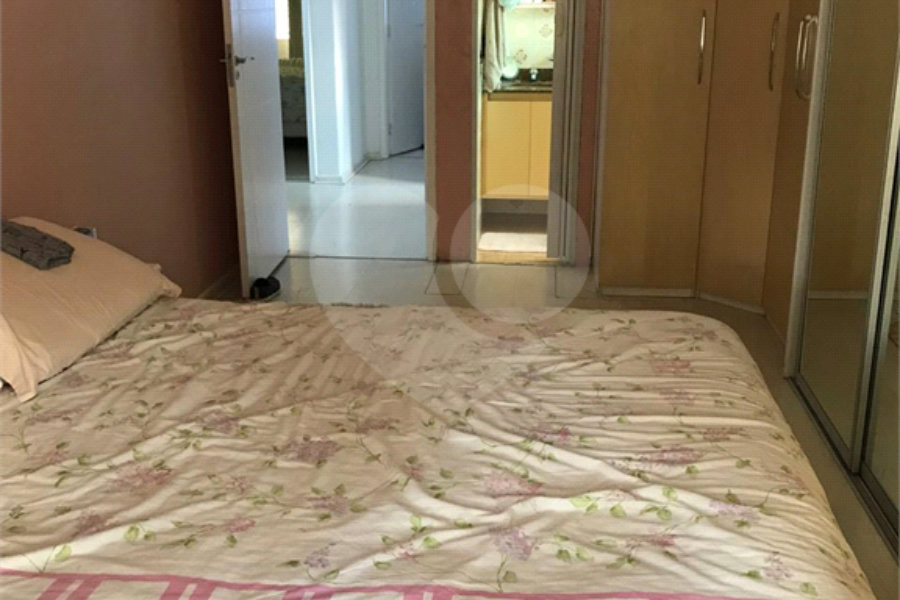 Sobrado à venda ou para alugar com 4 quartos, sendo 1 suíte, em Parada Inglesa, São Paulo, SP