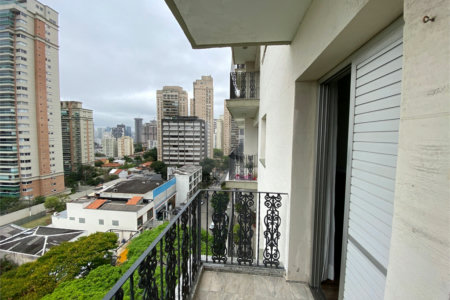 Cobertura à venda com 3 quartos, sendo 1 suíte,  em Brooklin Paulista, São Paulo, SP