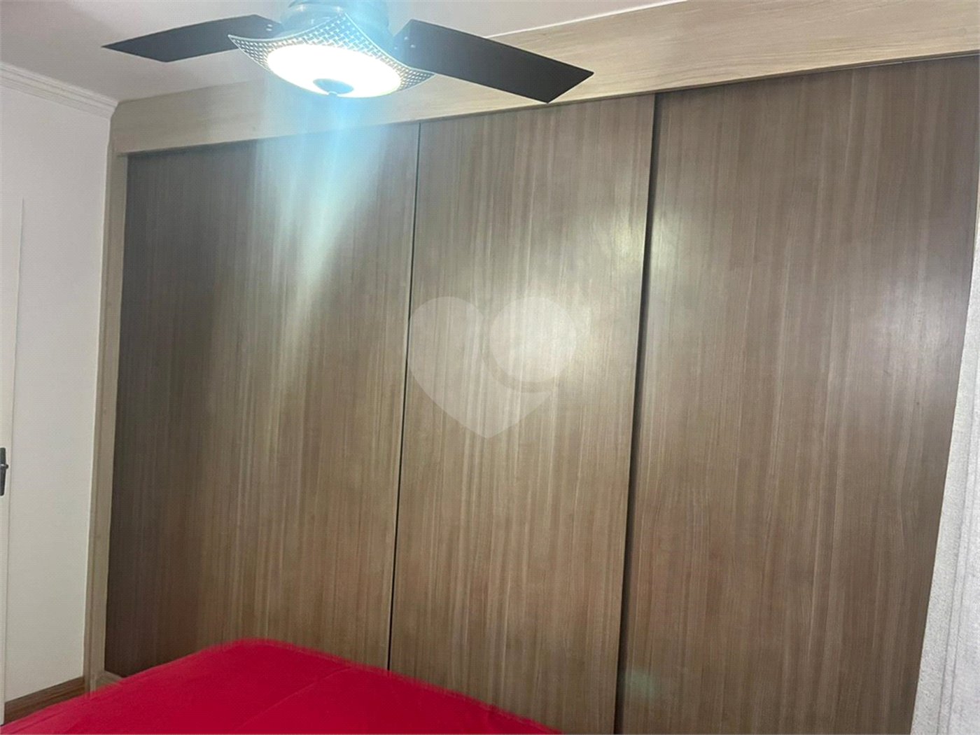 Apartamento à venda com 3 quartos, sendo 1 suíte, em Vila Carrão, São Paulo, SP