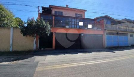 Casa à venda com 3 quartos, sendo 2 suítes,  em Jardim Brogotá, Atibaia, SP