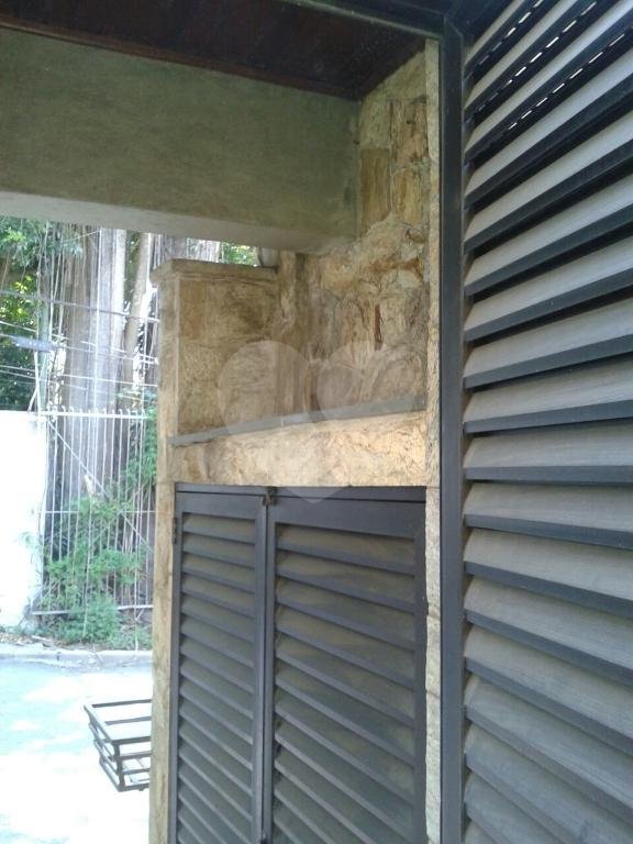 Sobrado à venda com 5 quartos, sendo 1 suíte, em Tremembé, São Paulo, SP