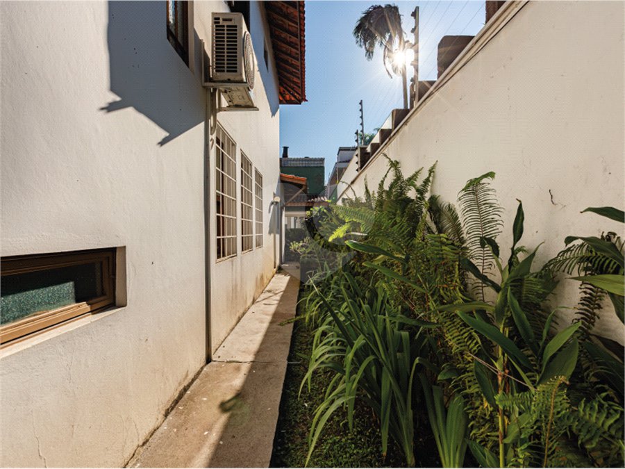 Casa à venda com 3 suítes em Alto de Pinheiros, São Paulo, SP