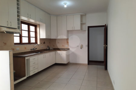 Casa Térrea à venda com 3 quartos, sendo 1 suíte, em Jardim Marajoara, São Paulo, SP