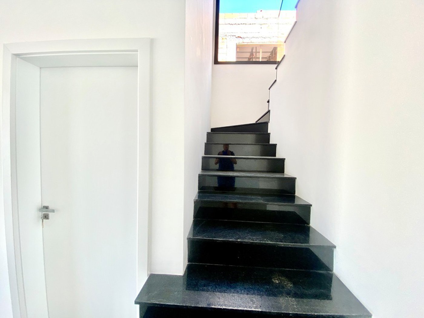 Casa à venda com 3 quartos, sendo 3 suítes, no condomínio Vila Giardino, Jundiaí - SP