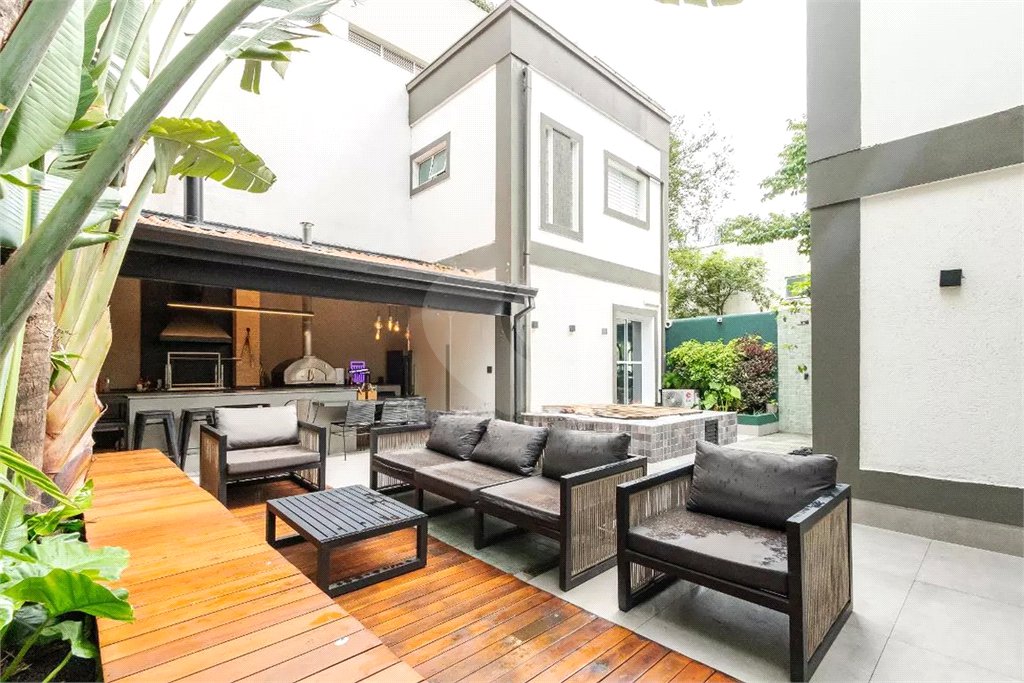 Casa à venda com 4 suítes em Cidade Monções, São Paulo, SP