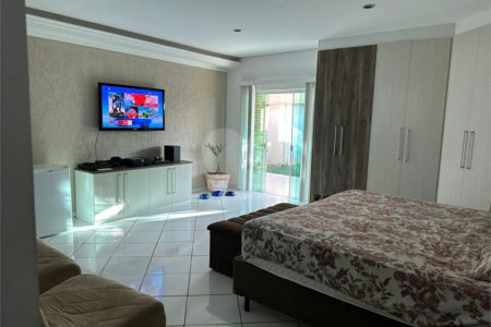 Casa à venda com 3 quartos, sendo 1 suíte,  no condomínio Vale do Lago, Sorocaba - SP