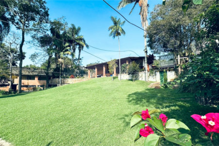 Casa à venda com 8 quartos, sendo 4 suítes, em Eldorado, Diadema, SP