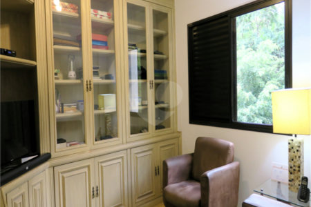 Apartamento à venda com 3 suítes em Vila Suzana, São Paulo, SP