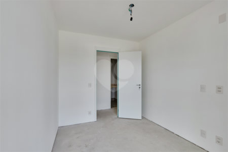 Apartamento à venda com 4 quartos, sendo 2 suítes, em Santo Amaro, São Paulo, SP
