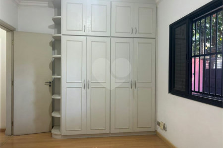 Casa à venda com 5 quartos, sendo 4 suítes, em Butantã, São Paulo, SP