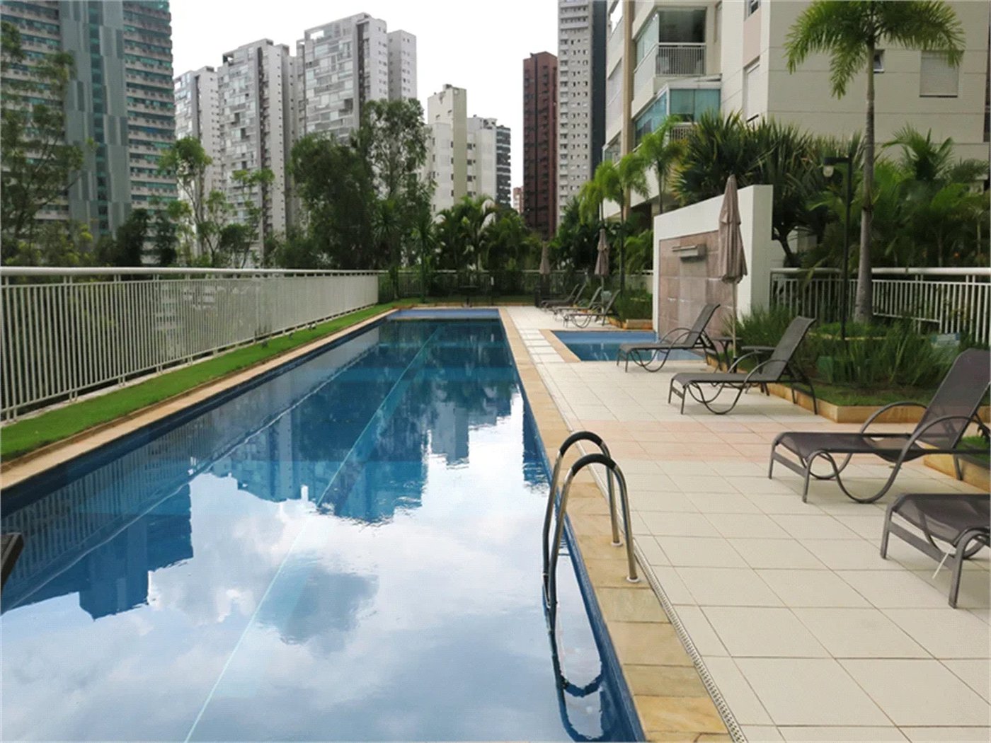 Apartamento à venda com 3 quartos, sendo 1 suíte, em Vila Andrade, São Paulo, SP