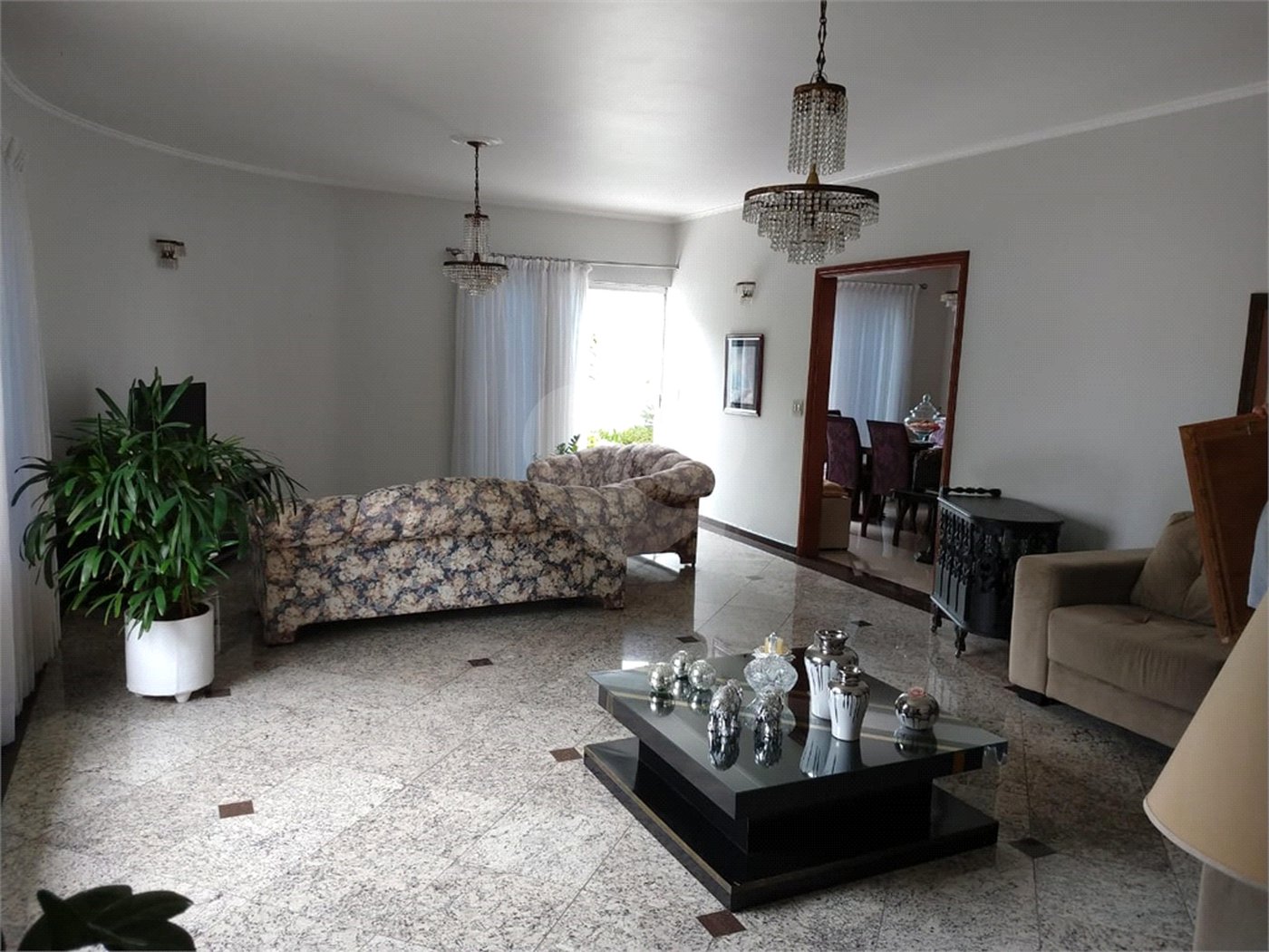 Sobrado à venda com 3 quartos, sendo 1 suíte,  em Jardim Franca, São Paulo, SP