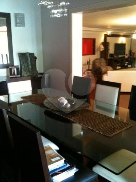 Apartamento à venda com 4 suítes em Campo Belo, São Paulo, SP