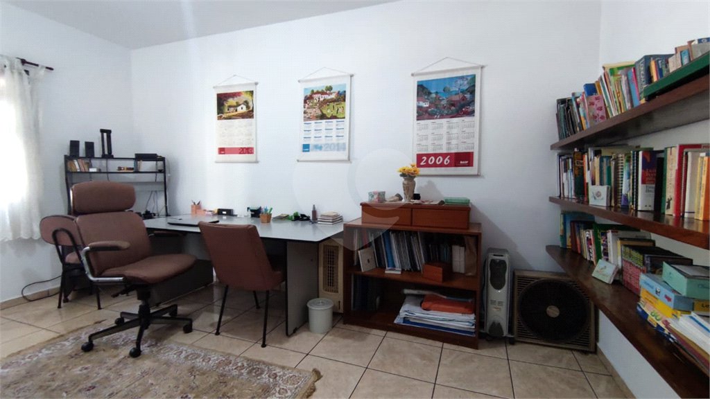 Sobrado à venda com 4 quartos, sendo 2 suítes, em Interlagos, São Paulo, SP