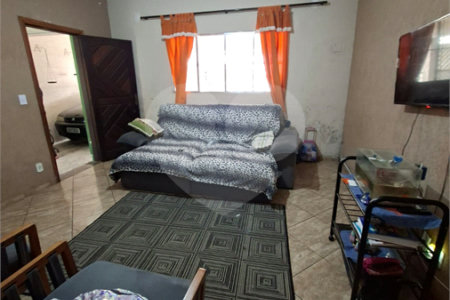 Casa à venda com 4 quartos, sendo 1 suíte,  em Vila Santa Maria, Guarulhos, SP