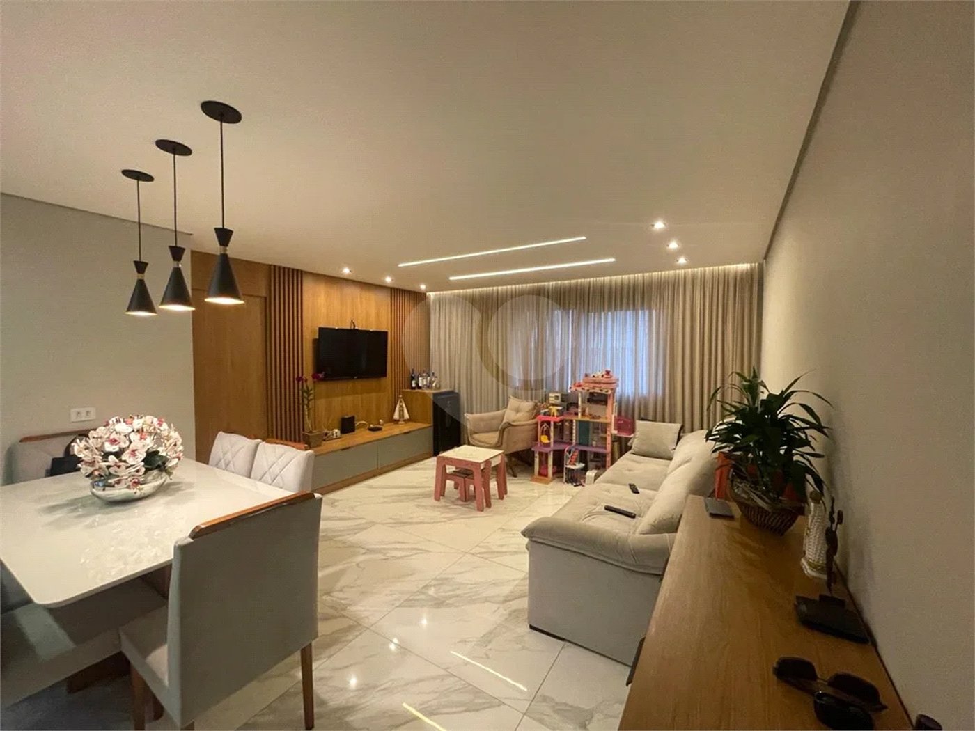 Apartamento com 70m², 3 dormitórios, 1 suíte, 1 vaga, à venda na Vila Guilherme.