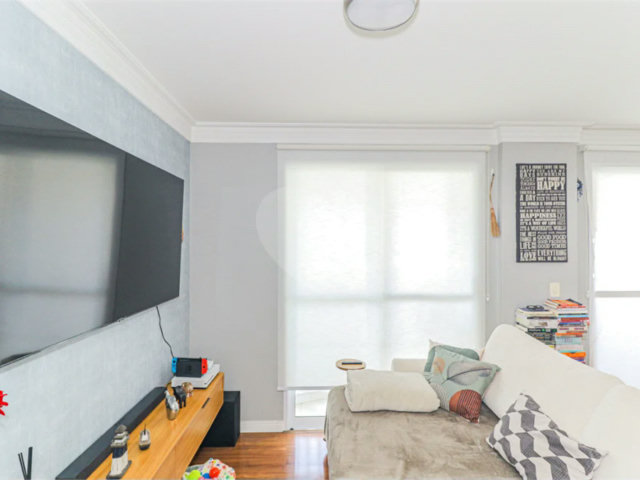 Apartamento à venda com 3 quartos, sendo 1 suíte,  em Alto da Boa Vista, São Paulo, SP