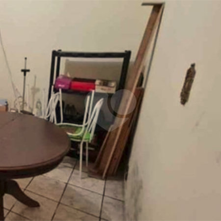 Casa térrea para venda em Descalvado/SP.